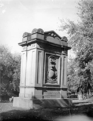 Side view of Lt. Col. David Collins' memorial, Tasmanian Archives