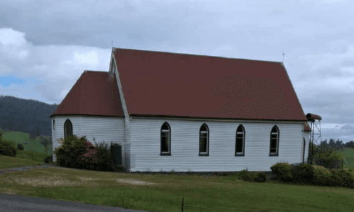 Sacred Heart, Karoola - image 1
